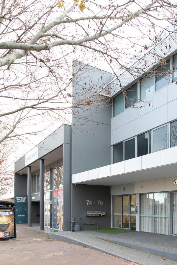 Hilton Executive Apartments Adelaide Exterior photo