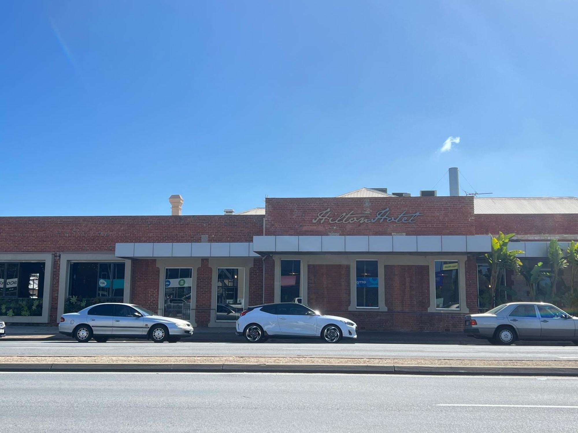 Hilton Executive Apartments Adelaide Exterior photo